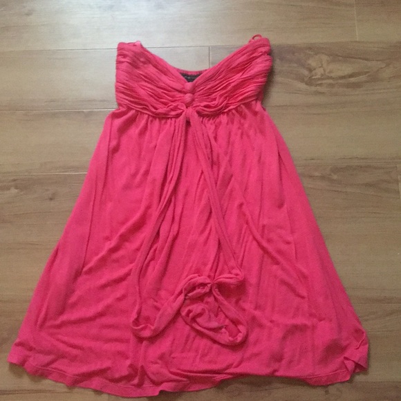 BCBGMaxAzria Dresses & Skirts - Strapless BCBG dress